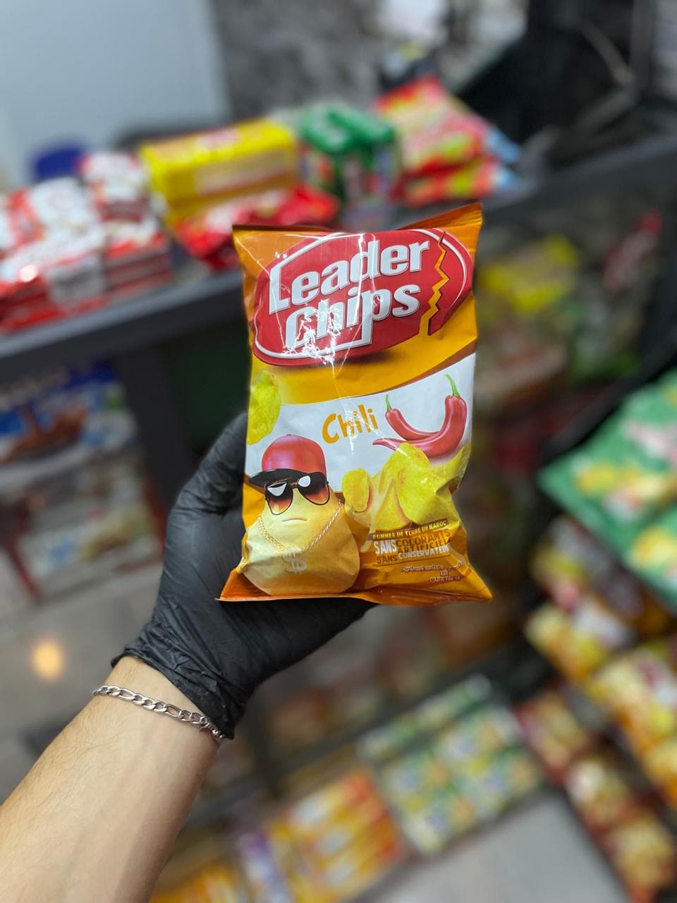 leader chips chili